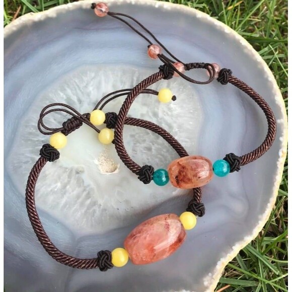 Fire Quartz Adjustable String Bracelet - Picture 1 of 4